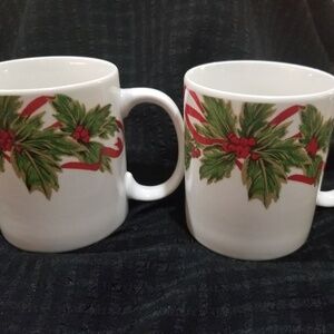 Vintage 90's Brylane Home Christmas Mugs